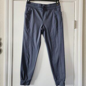 32 Degrees Heat Women's Dark Gray Track Pants Size Small.  ITEM 1124253P